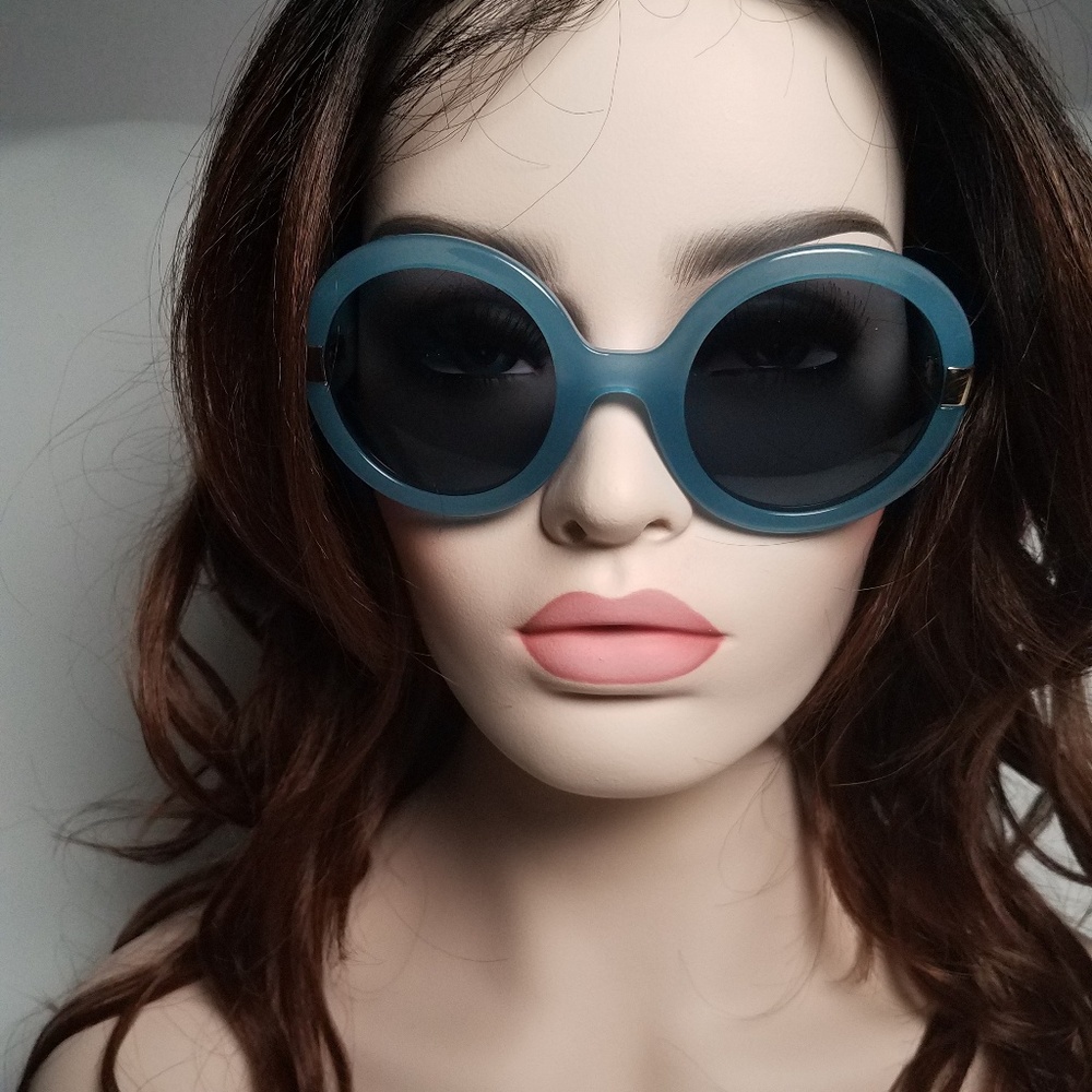 Salvatore Ferragamo Sunglasses - Picture 8 of 8